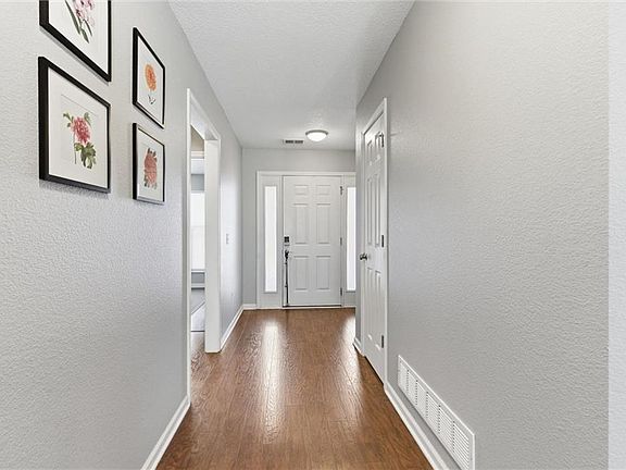 5th image of 12855 NW Oakview Dr