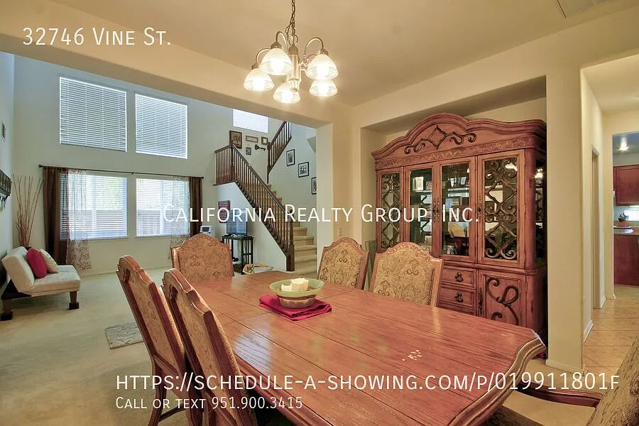 5 bed, 4.0 bath, 3393 sqft, $4,000 — Photo 4