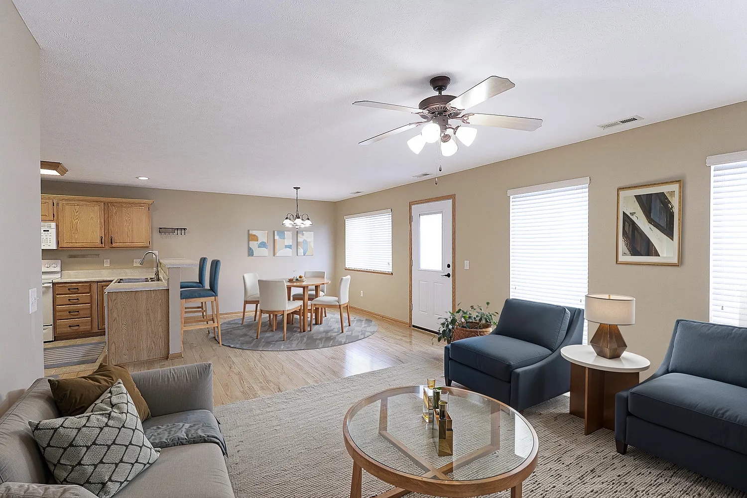 3 bed, 2.5 bath, 1739 sqft, $1,809 — Photo 2