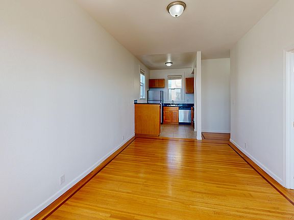 4th image of 1547 Clay St #5117625