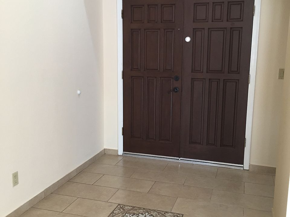 Entry way