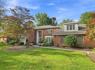 14 Stratford Ct, East Amherst, NY 14051