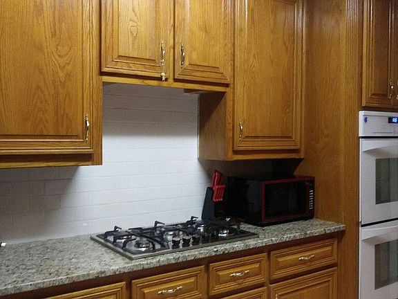 3rd image of 6001 Kenilworth Dr