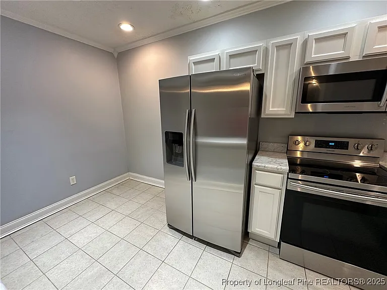 209 Spears Dr — Photo 8