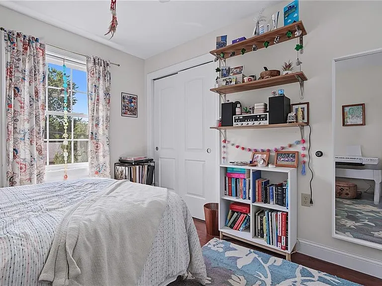 45 Oakwood Ave — Photo 26