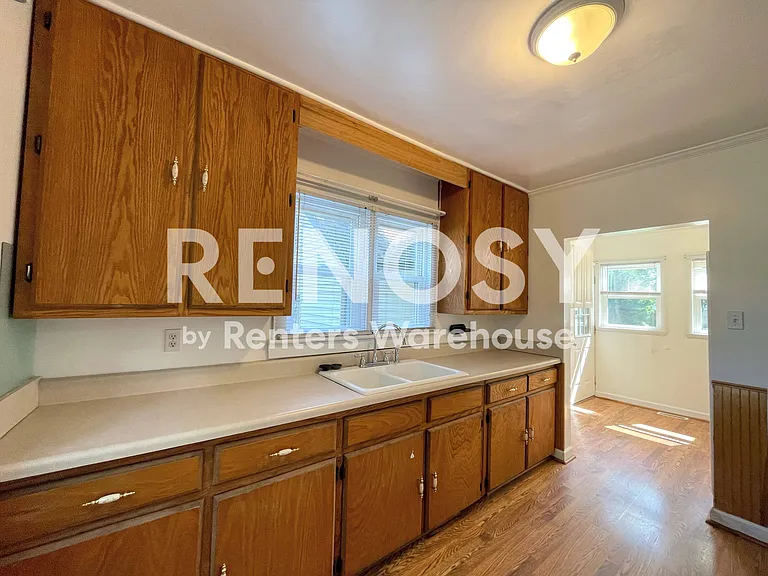 8336 Chesapeake Blvd — Photo 9
