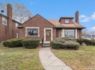 19211 Robson St, Detroit, MI 48235