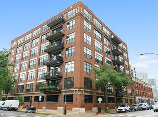 850 W Adams St APT 3B, Chicago, IL 60607