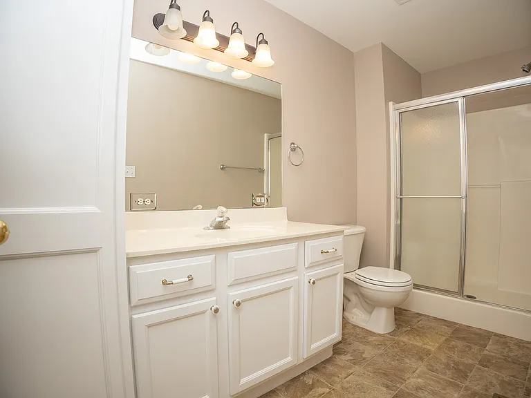 3725 Oxford Rd — Photo 27