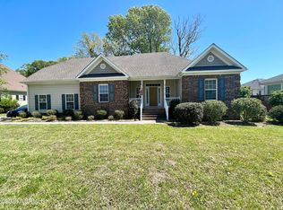 102 Pelican Pointe Dr, Elizabeth City, NC 27909