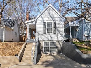 723 N 7th St, Saint Charles, MO 63301