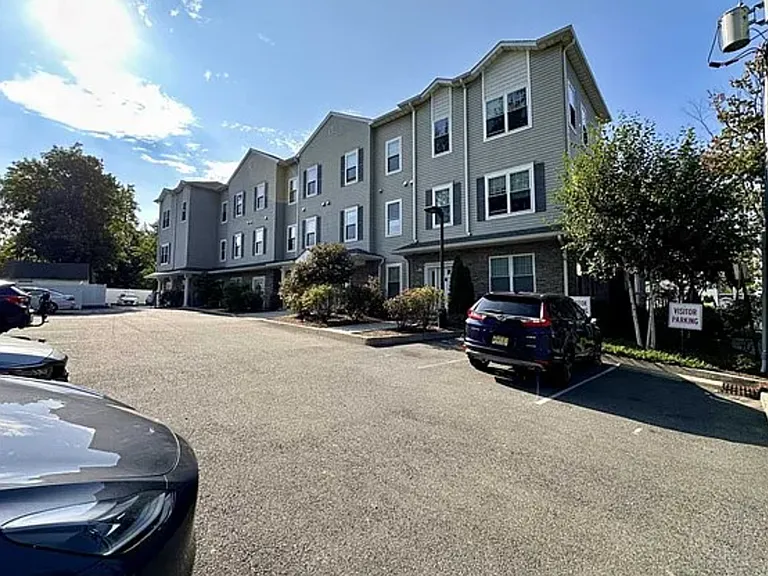24 Bland Ct #11 — Photo 13