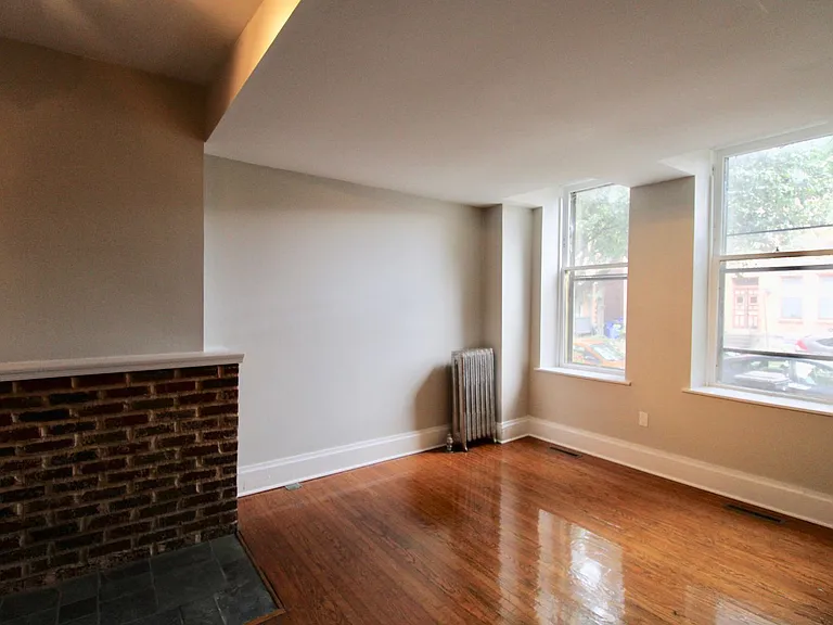 1616 Green St — Photo 9