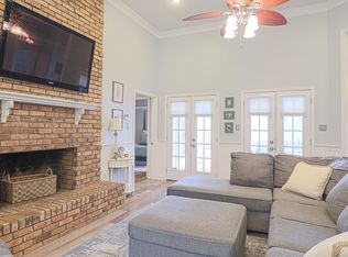 412 Cove Dr, Biloxi, MS 39531