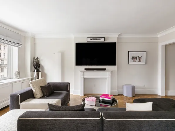 530 Park Avenue 14D image 1 of 13