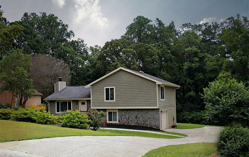 1st image of 573 Hearthstone Ln SE