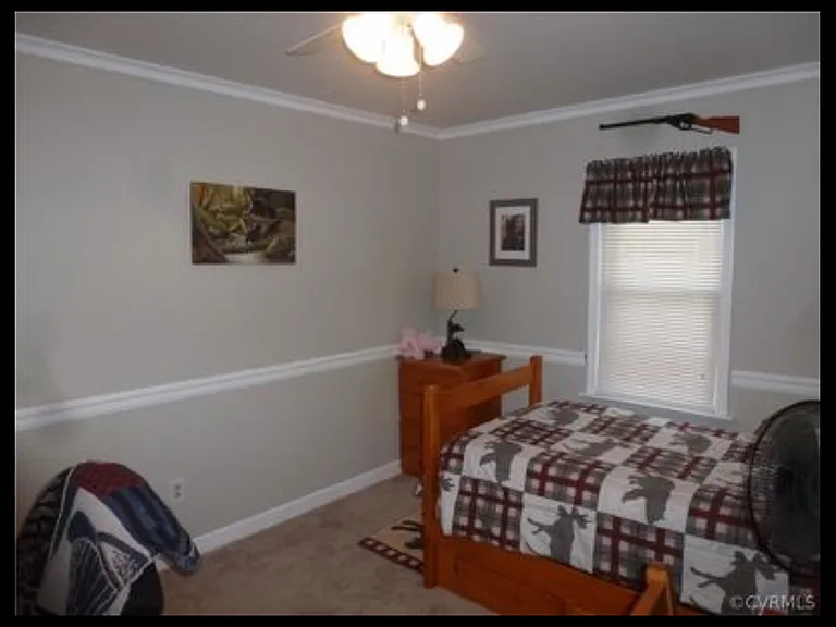 319 Mac Murdo St — Photo 15