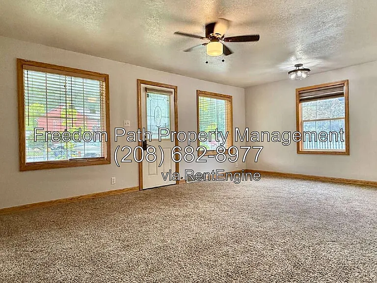 309 W Mission Ave — Photo 4