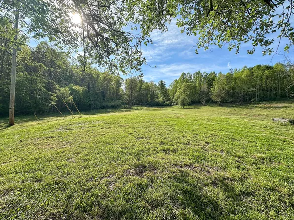 101 Irvin Phelps Rd, Somerset, KY 42501