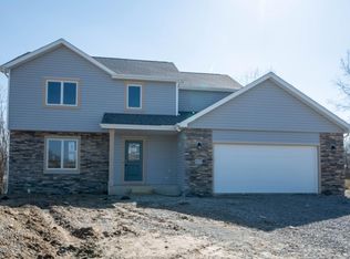 117 Orchard Valley Dr, Avilla, IN 46710