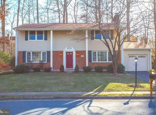 9325 Elk Dr, Springfield, VA 22153