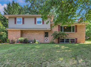 8560 Glennridge Ave NW, Clinton, OH 44216