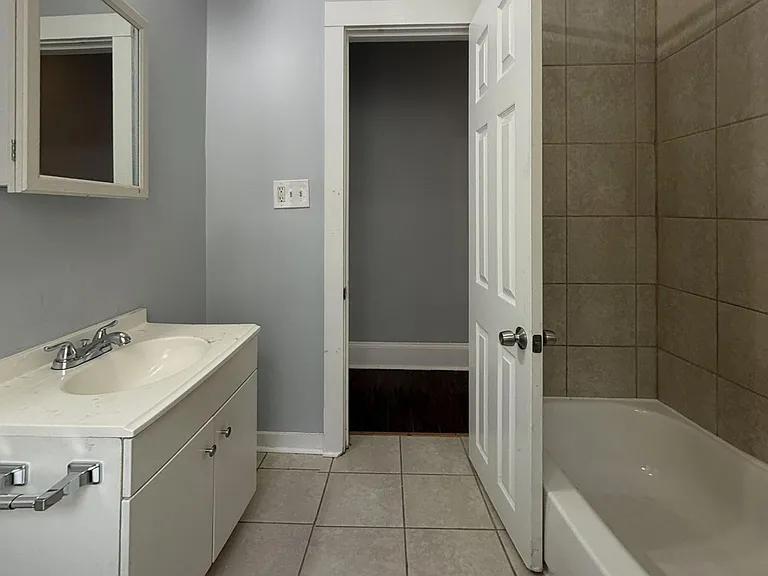 233 N Ramsey St — Photo 22