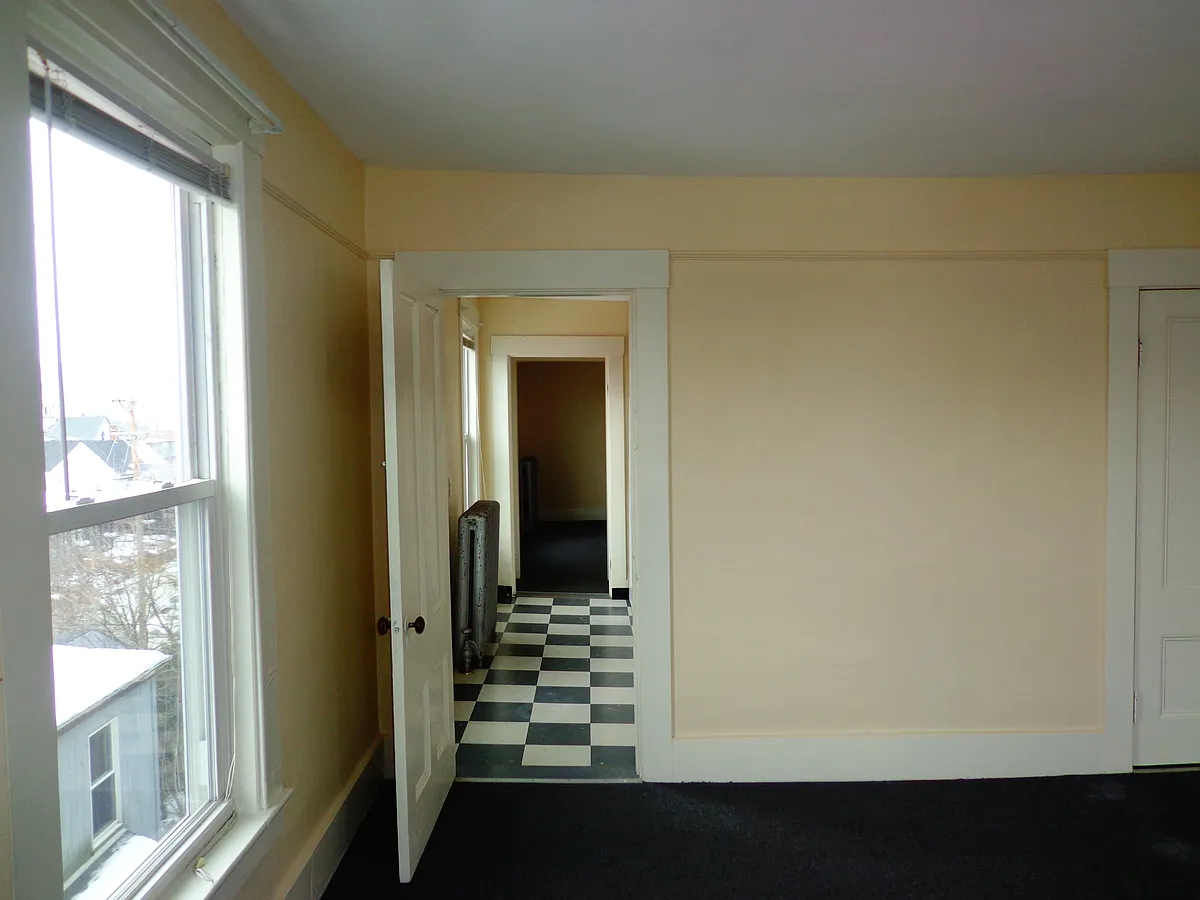 Building Photo - 23 Jackson St #5