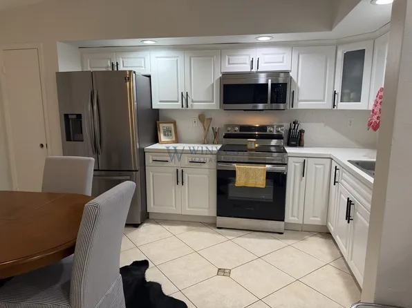 11101 SW 122nd Ct, Miami, FL 33186