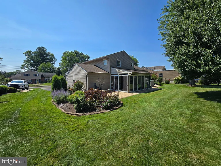 425 Silver Ave — Photo 4