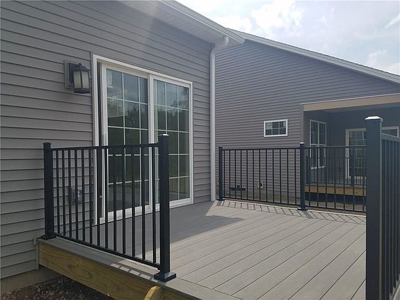4th image of 5974 Redfield Dr #42