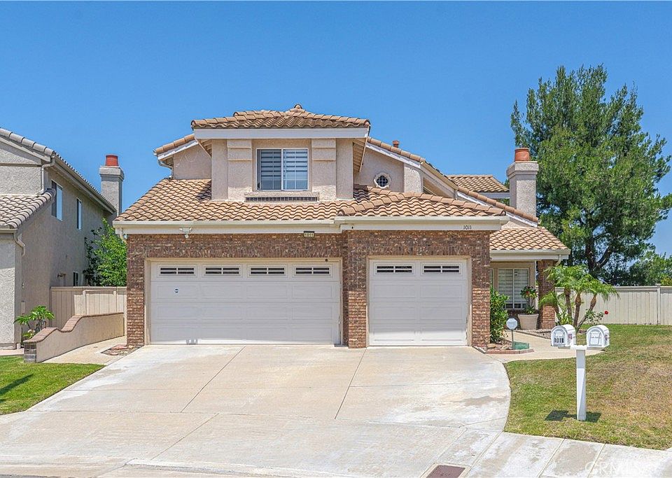 1st image of 1011 S Mountcrest Ct