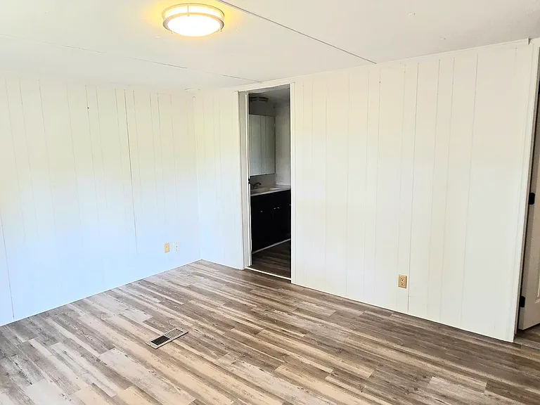 513 Horseshoe Lake Rd — Photo 22