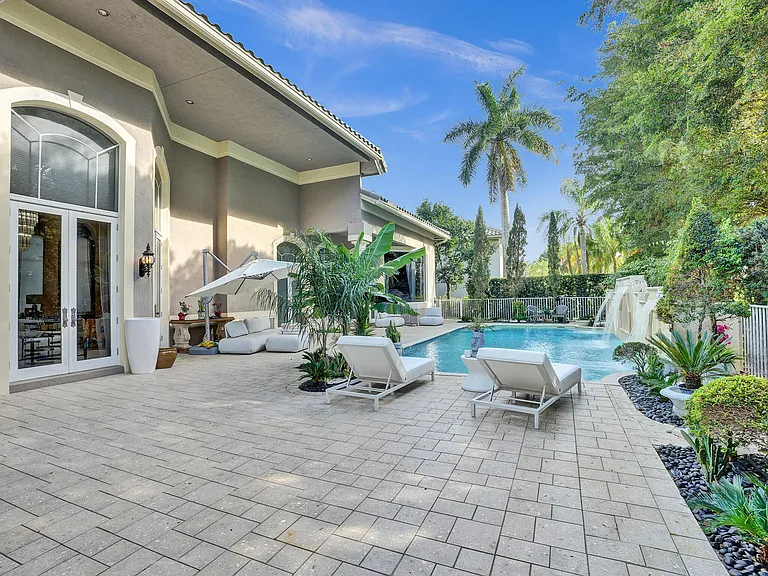 7988 Mandarin Dr — Photo 26