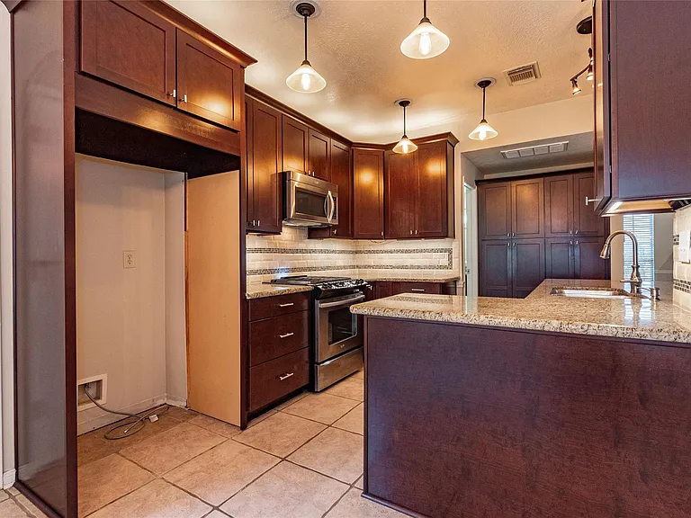 1227 Mabry Mill Rd — Photo 13