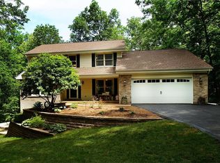19136 Deep Woods Dr, Glencoe, MO 63038