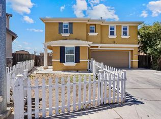 1026 Papaya St, Madera, CA 93638