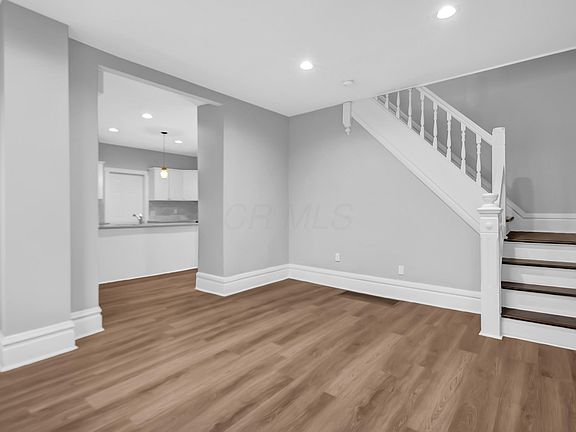 5th image of 141 Chicago Ave