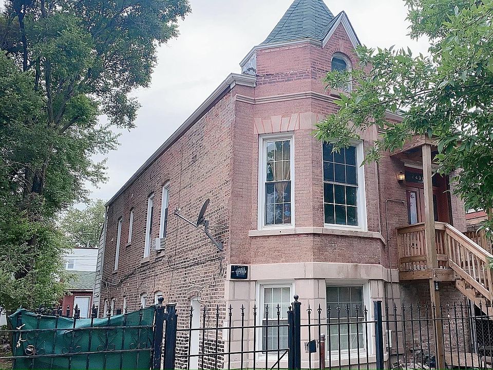2nd image of 2430 S Saint Louis Ave