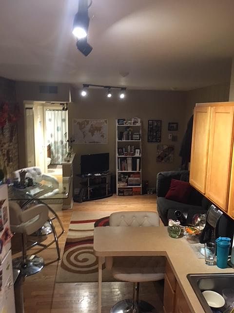 1st image of 3005 N Halsted St APT 1C