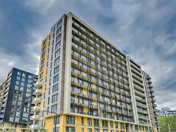 1375 Rue Des Bassins #608, Montreal, QC H3C 1W3
