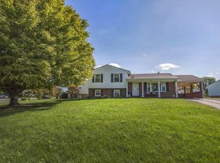 1059 Broad Hill Dr, Vinton, VA 24179