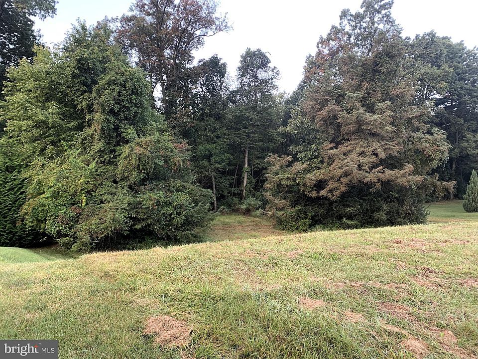 2nd image of 7049 Killarney Dr
