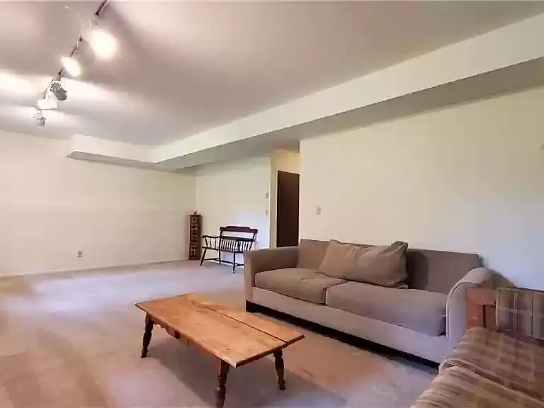 1386 Arden View Dr — Photo 32