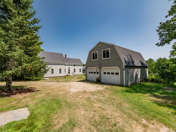319 River Road, Richmond, ME 04357