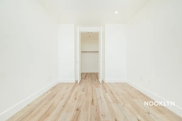 Rented by Nooklyn NYC LLC | media 35