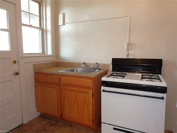 5th image of 910 Spotswood Ave APT C5