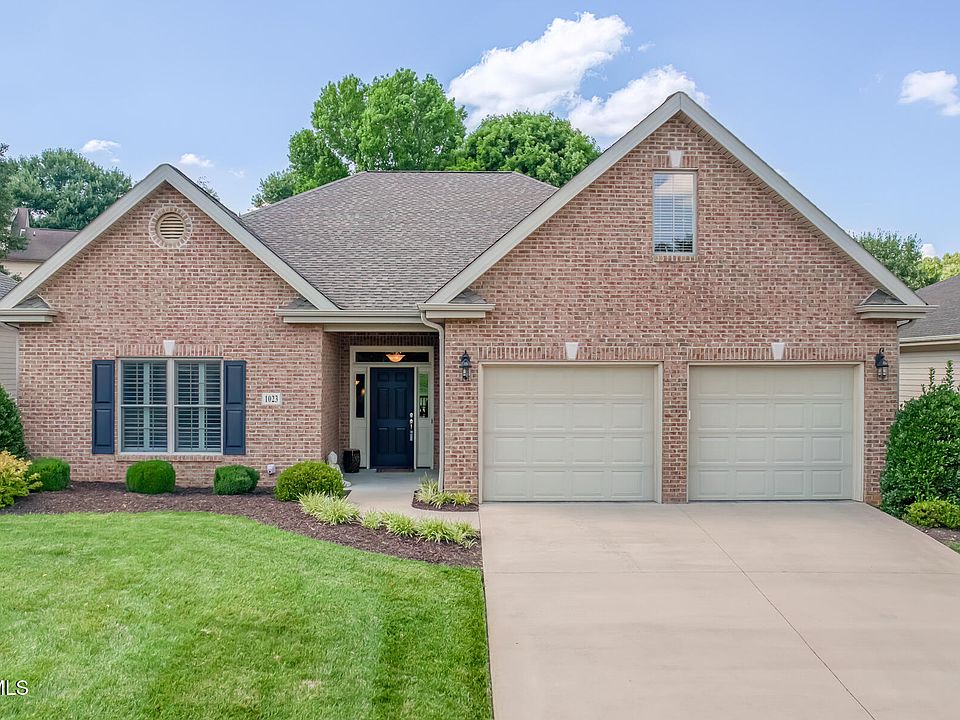 1st image of 1023 Waterbrooke Ln