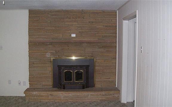 3rd image of 507 Travis Dr