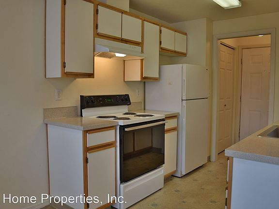 4th image of 1655 NW Division St #6390730